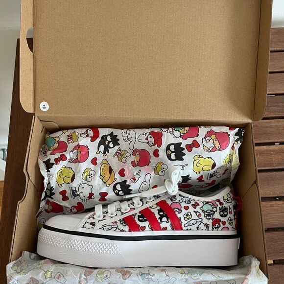 NWOT Adidas NIZZA platform Hello Kitty Women 7.5/Junior 6.5(HQ6888) - Picture 10 of 13